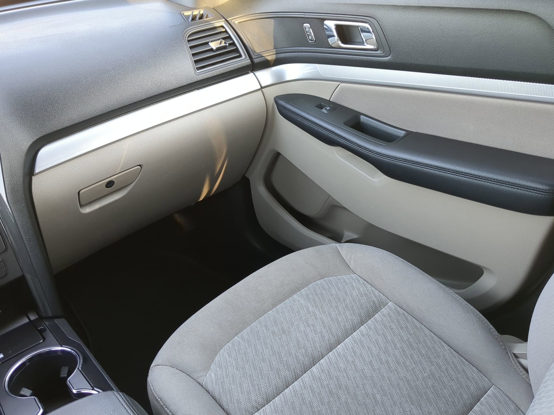 Used 2018 Ford Explorer FWD image 51
