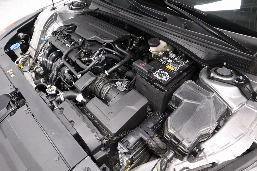 Used 2025 Kia K4 LXS image 12