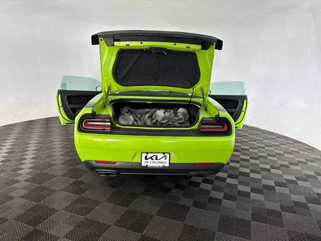 Used 2015 Dodge Challenger R/T Scat Pack w/ Scat Pack Appearance Package RWD image 17