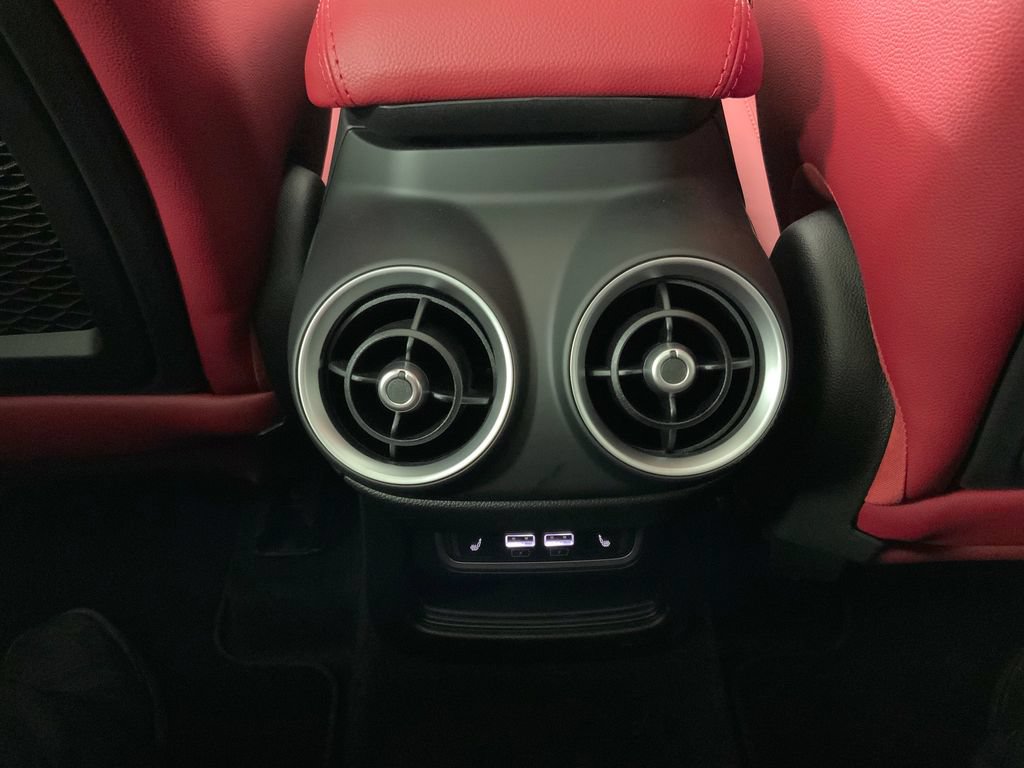 New 2025 Alfa Romeo Stelvio Sprint w/ Veloce Package AWD/4WD image 35