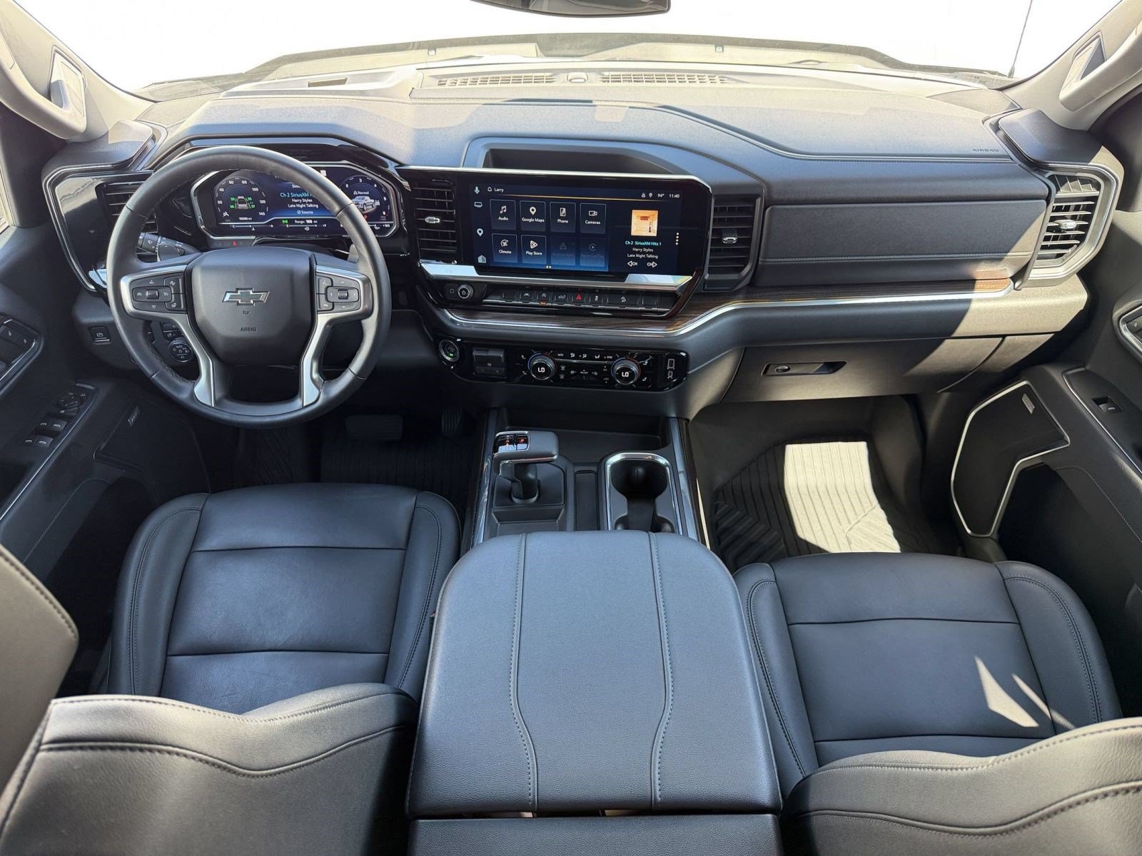 Used 2023 Chevrolet Silverado 1500 RST AWD/4WD image 16
