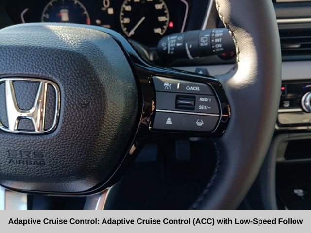 New 2025 Honda Pilot Touring image 12