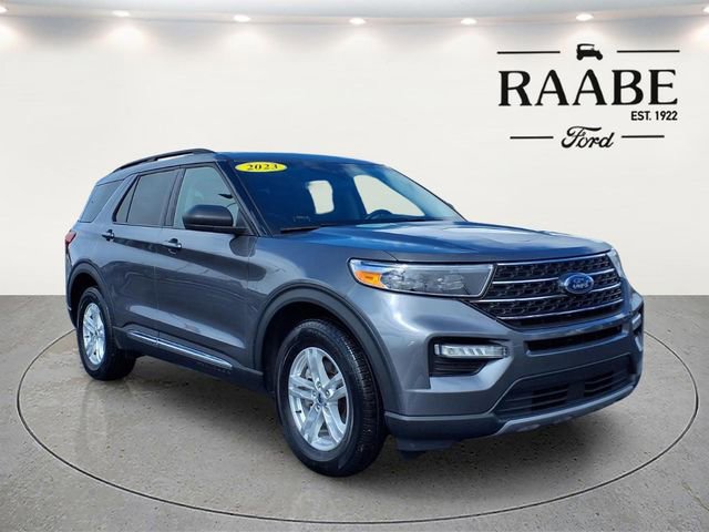 Used 2023 Ford Explorer XLT w/ Equipment Group 202A image 1