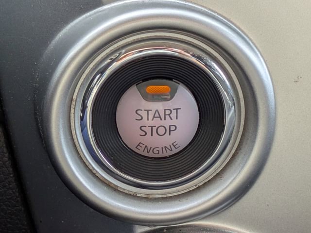 Used 2019 Nissan Titan SV image 30
