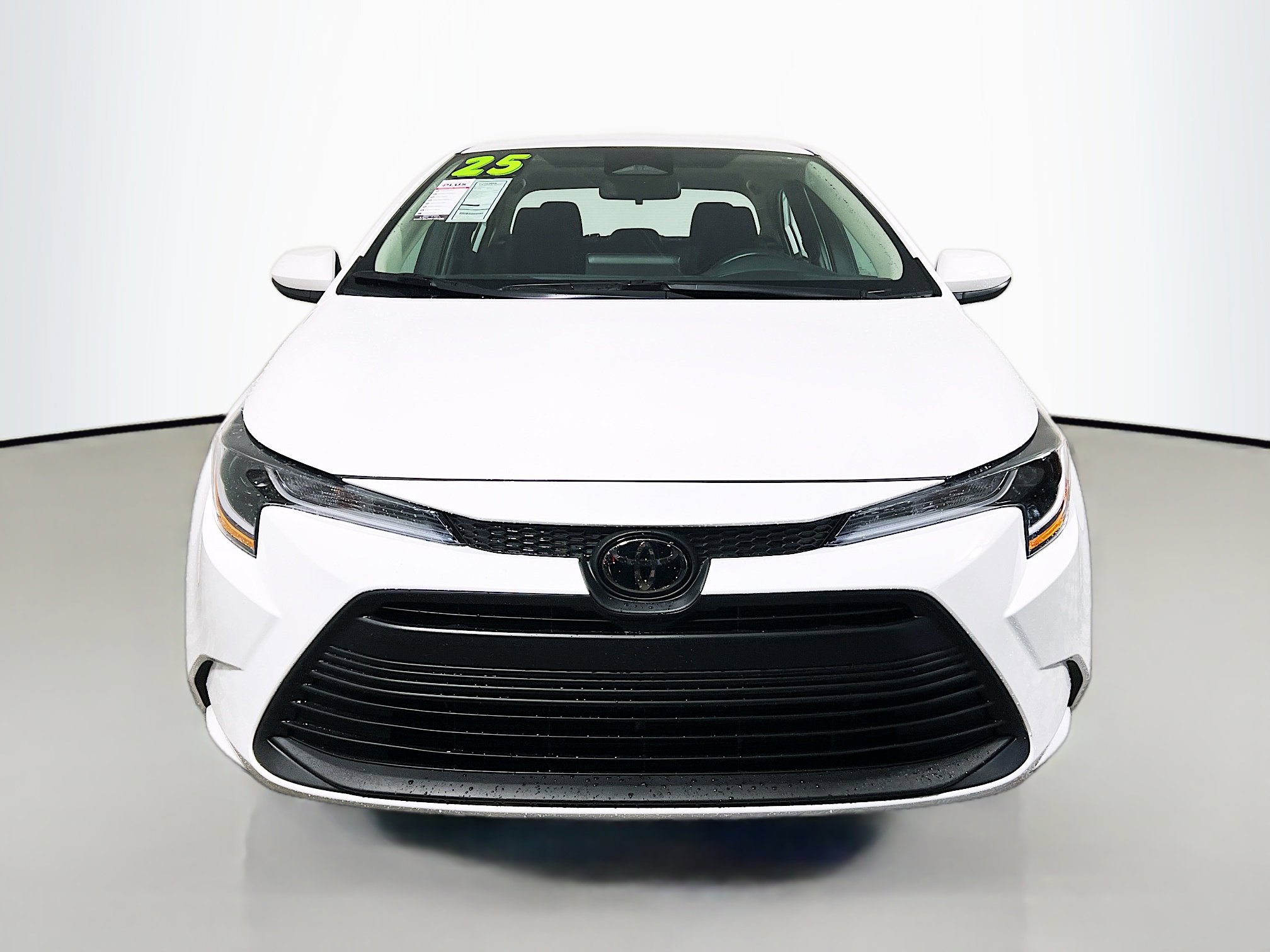 Used 2025 Toyota Corolla LE w/ Convenience Package image 11