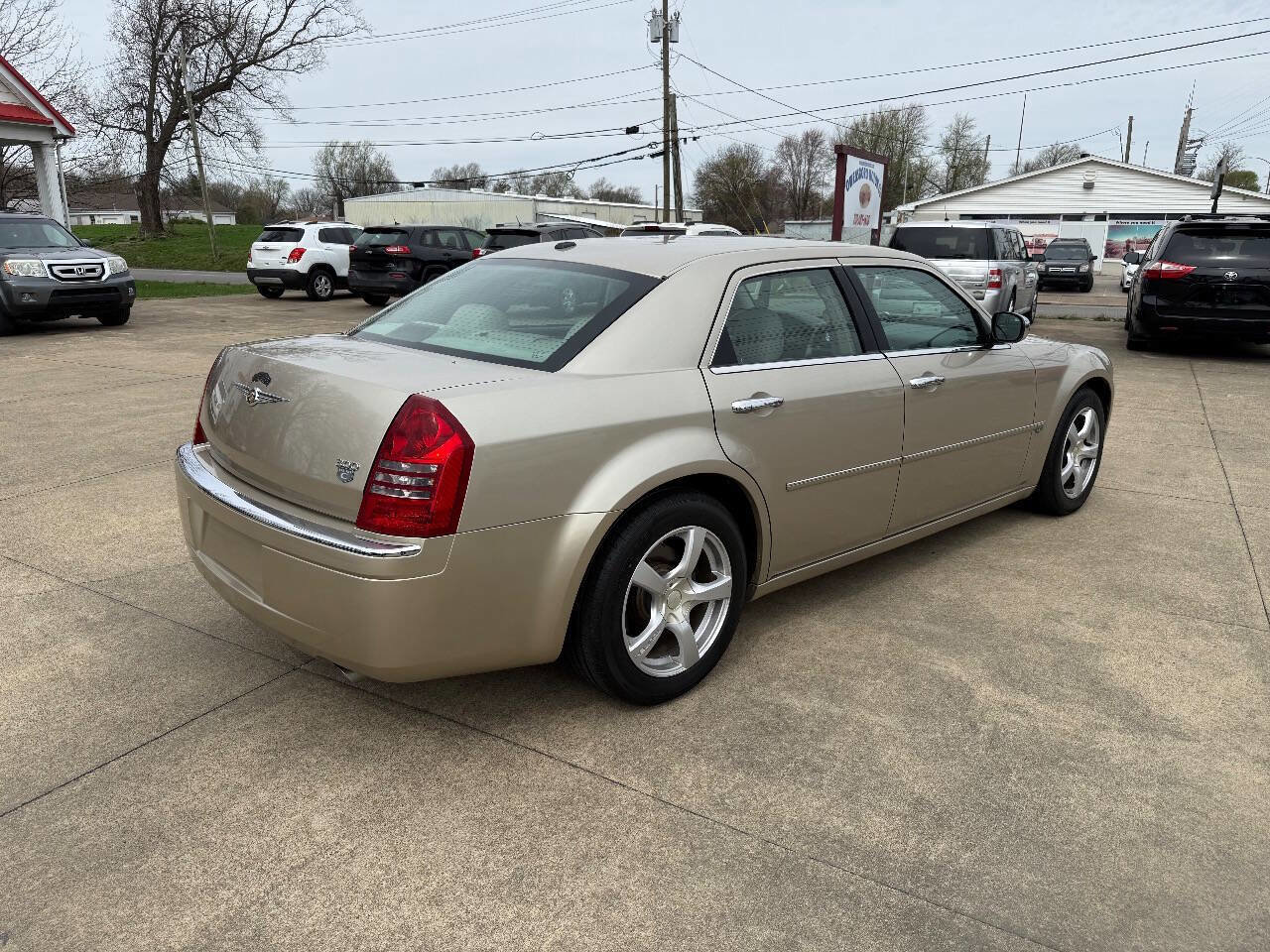 Used 2006 Chrysler 300 C image 4