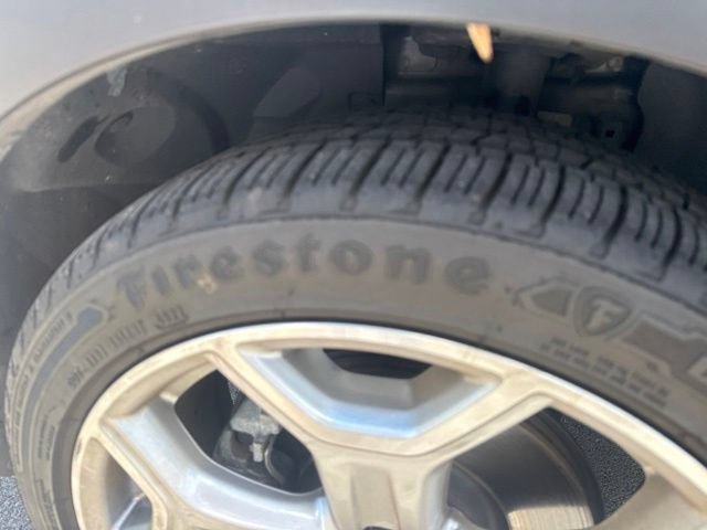 Used 2019 Ford Escape Titanium FWD image 9