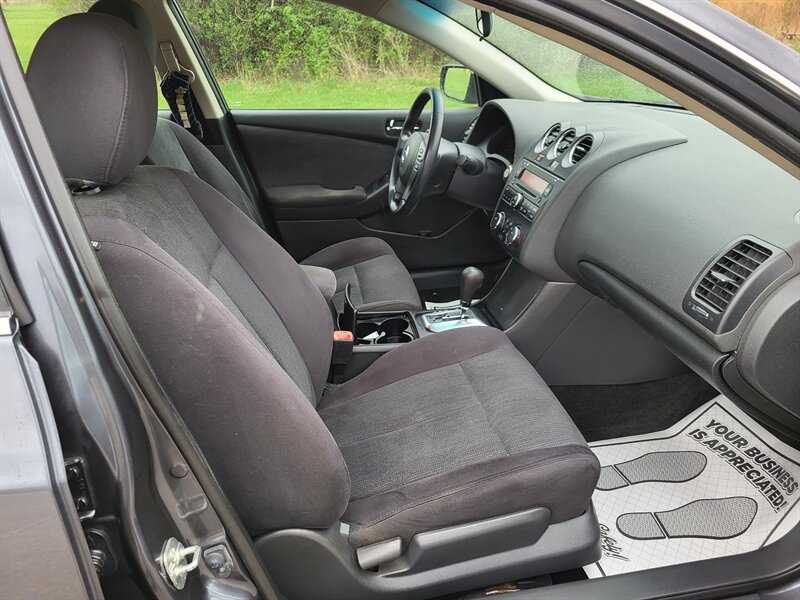 Used 2012 Nissan Altima 2.5 S FWD image 12