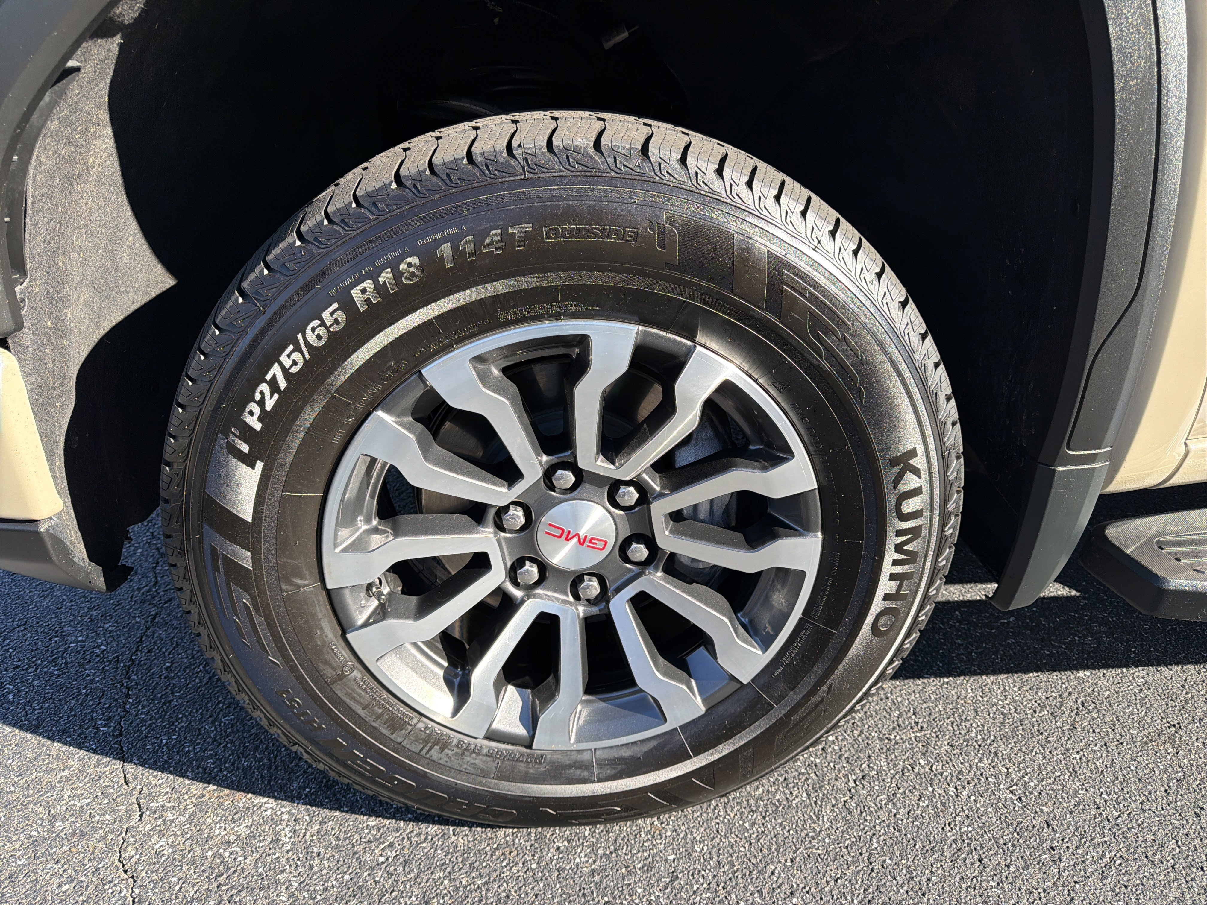 Used 2023 GMC Sierra 1500 AT4 w/ Technology Package image 11