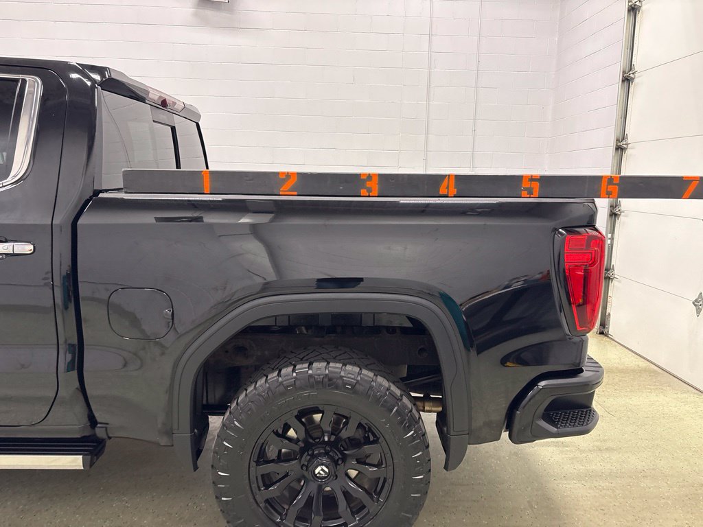 Used 2021 GMC Sierra 1500 Denali w/ Denali Carbonpro Edition AWD/4WD image 11