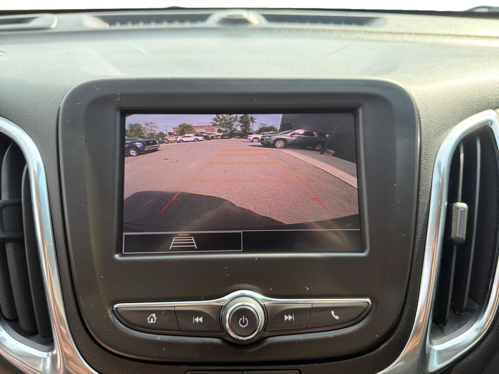 Used 2024 Chevrolet Equinox LT FWD image 17
