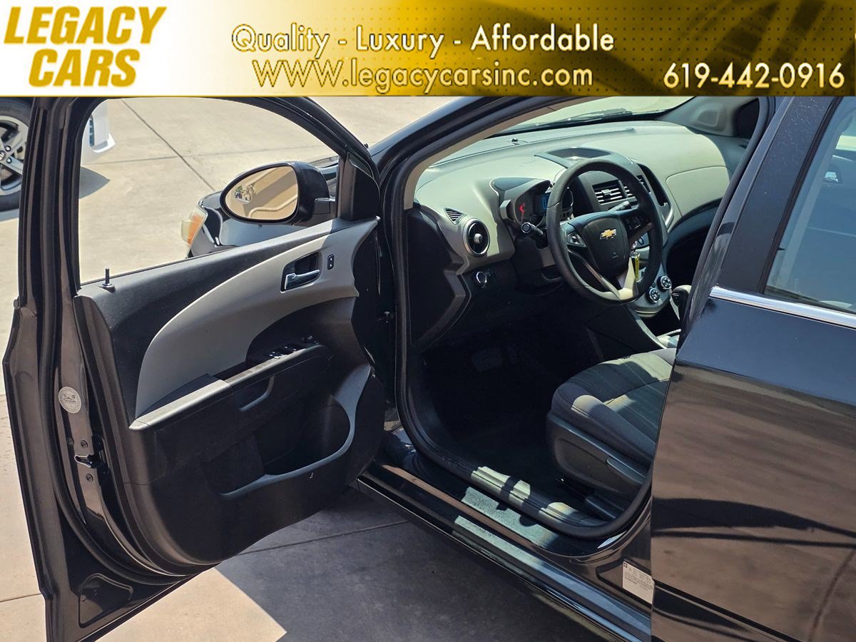 Used 2014 Chevrolet Sonic LT FWD image 44