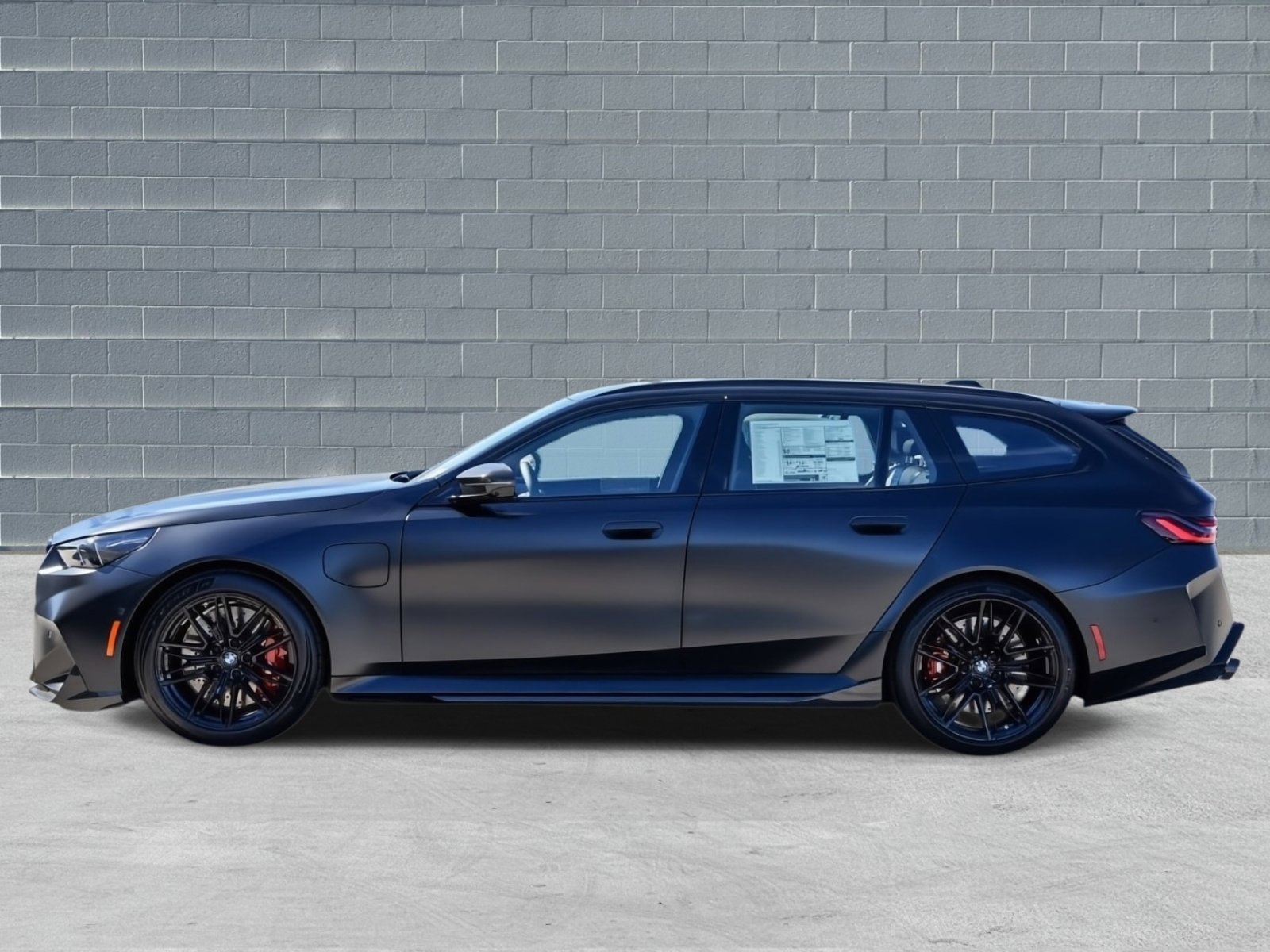 New 2026 BMW M5 Touring image 4