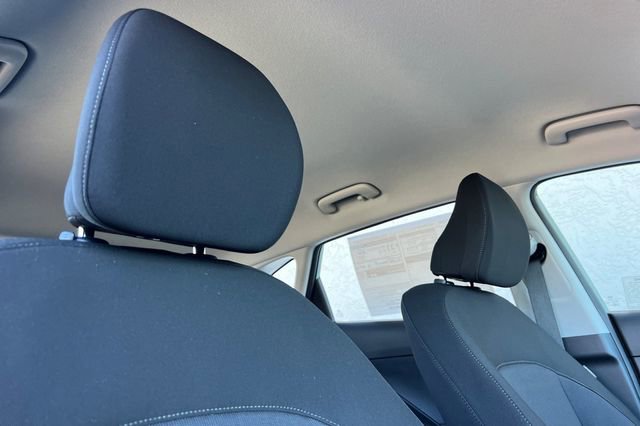 New 2026 Hyundai Kona SE image 17