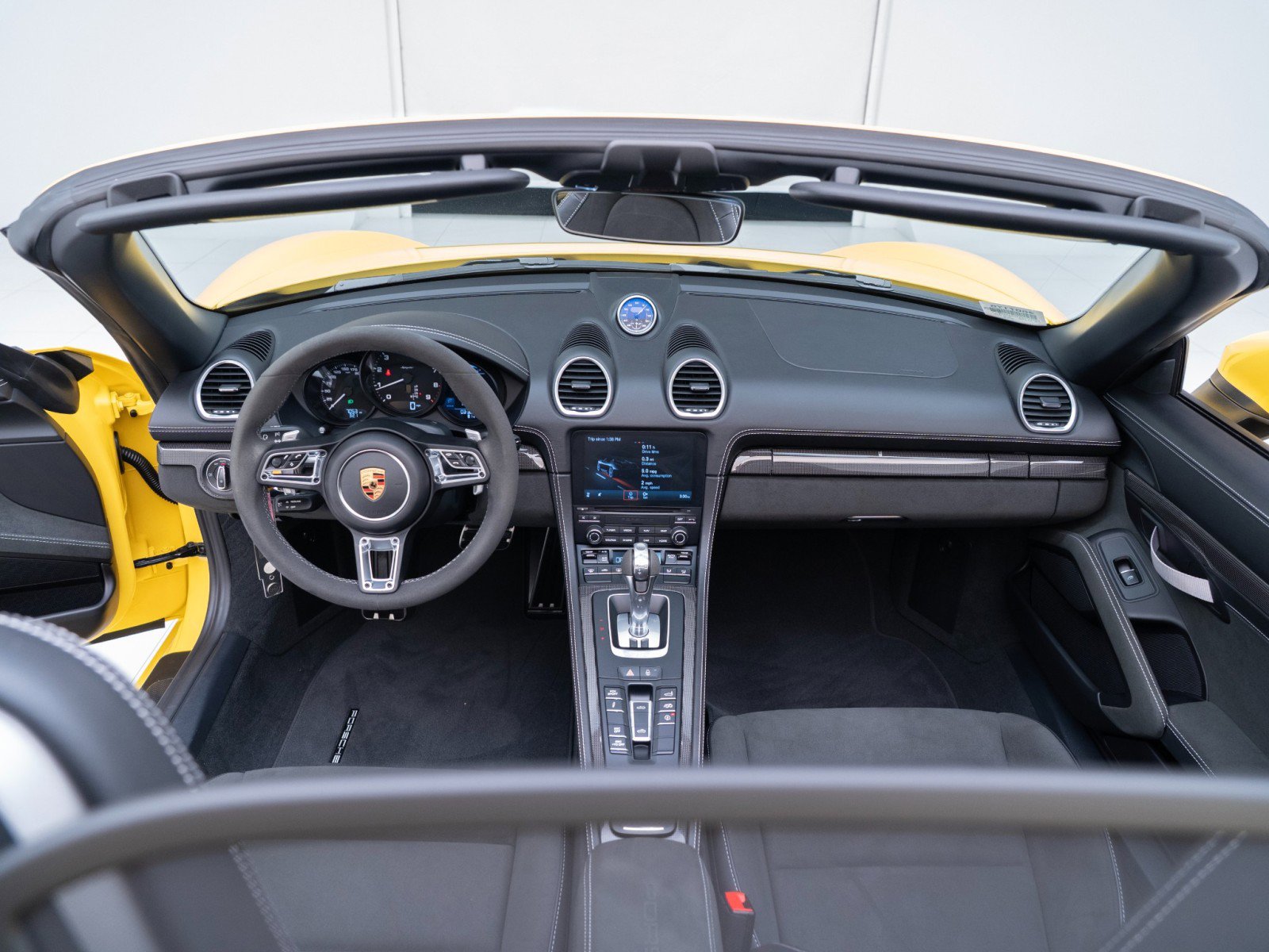 Certified 2023 Porsche 718 Boxster Spyder RWD image 29