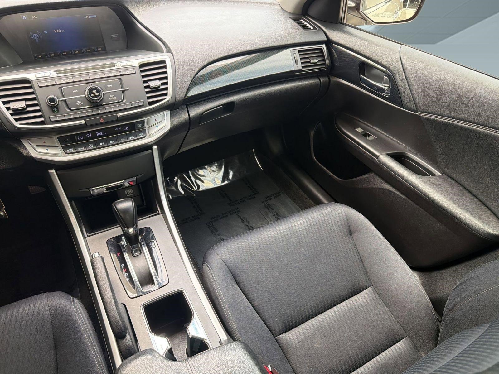 Used 2015 Honda Accord Sport image 25