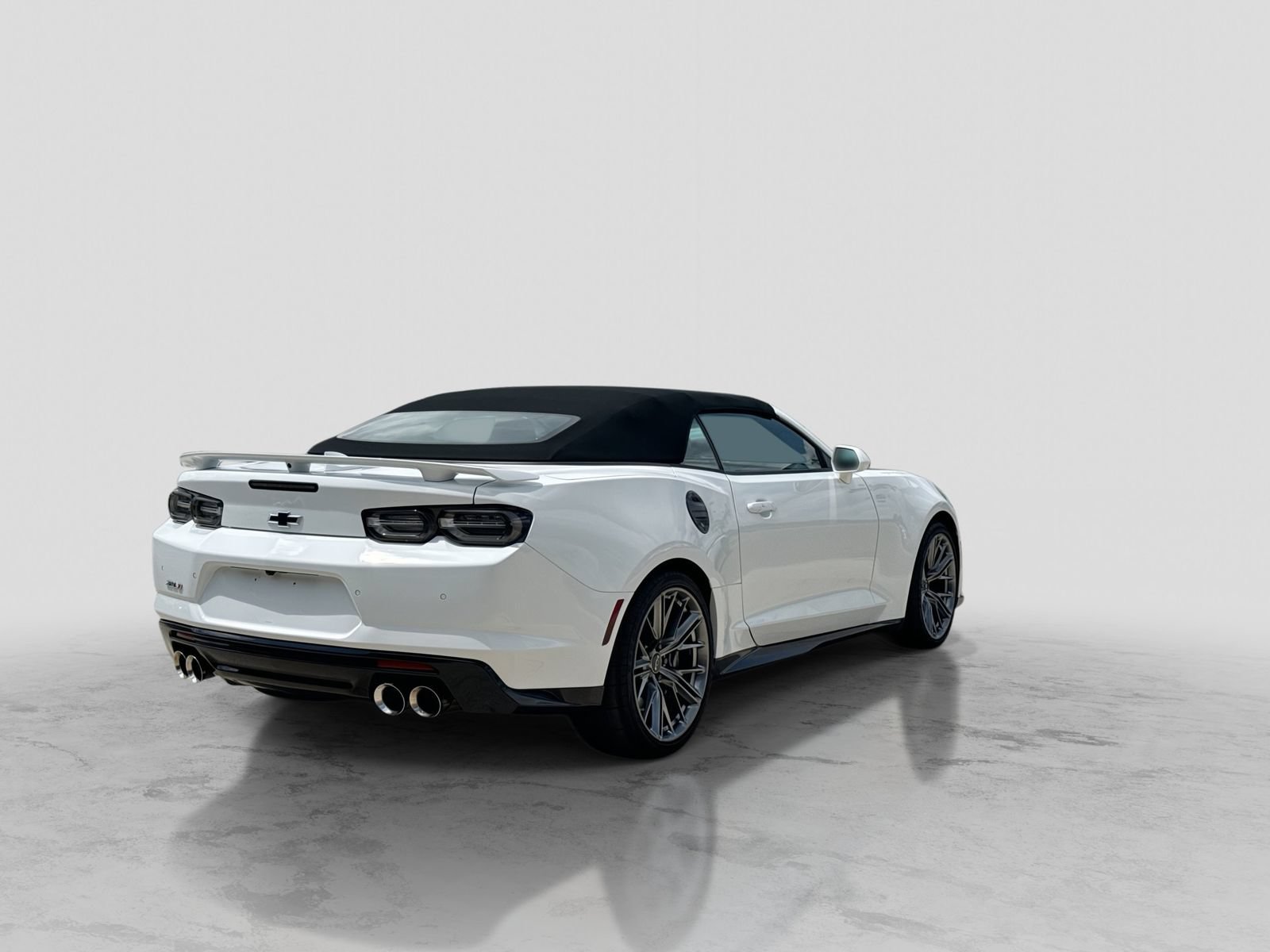 Used 2023 Chevrolet Camaro ZL1 RWD image 8
