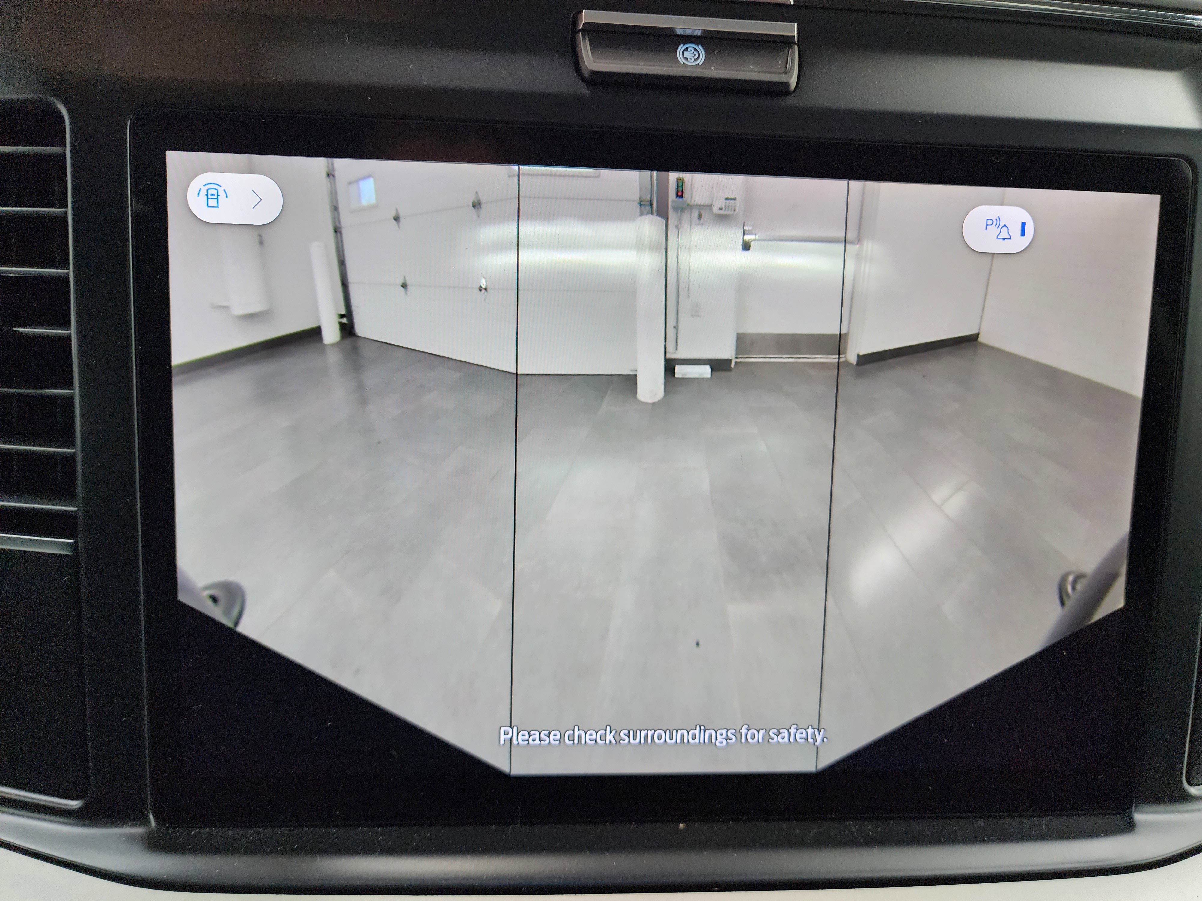 Used 2025 Ford F250 XLT w/ Black Appearance Package image 57