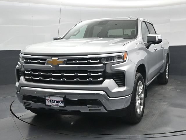Used 2022 Chevrolet Silverado 1500 LTZ w/ Technology Package AWD/4WD image 35
