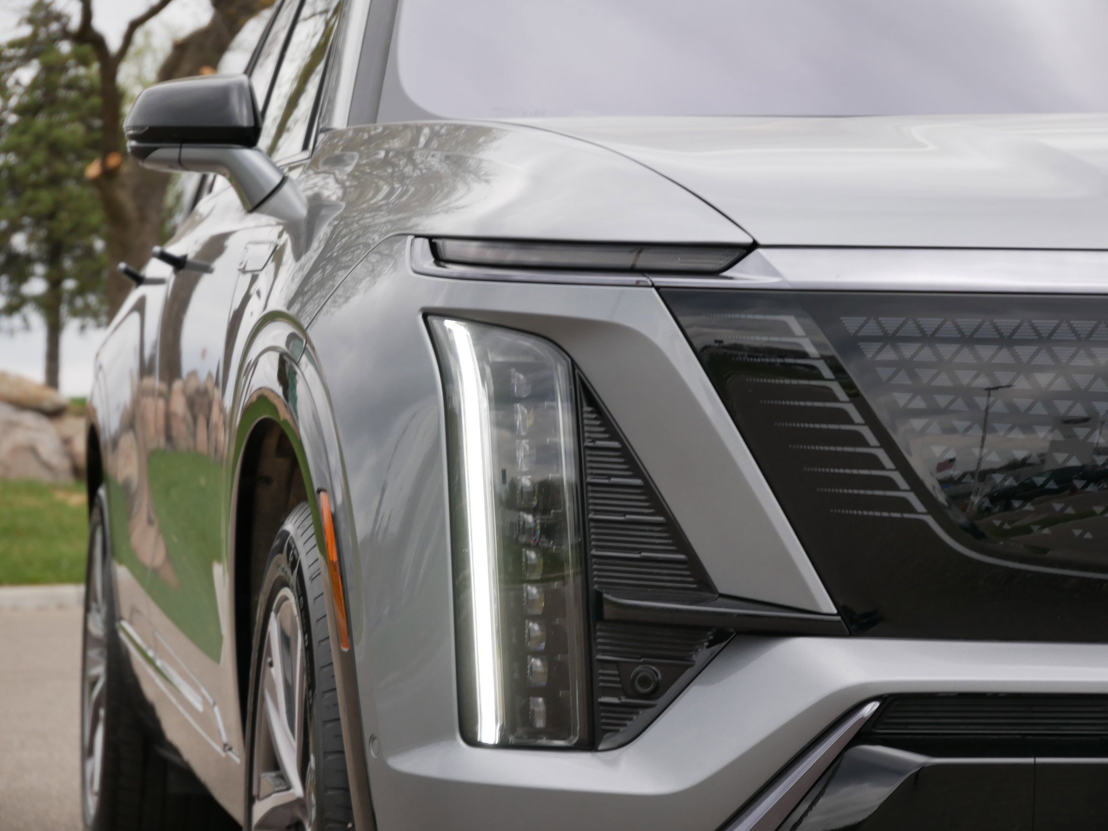 Certified 2026 Cadillac Vistiq Sport w/ LPO, Floor Liner Package AWD/4WD image 17