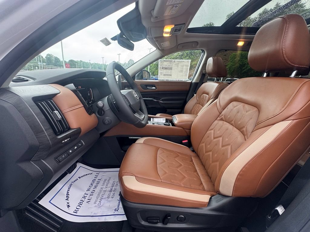 New 2026 Nissan Pathfinder Platinum AWD/4WD image 21