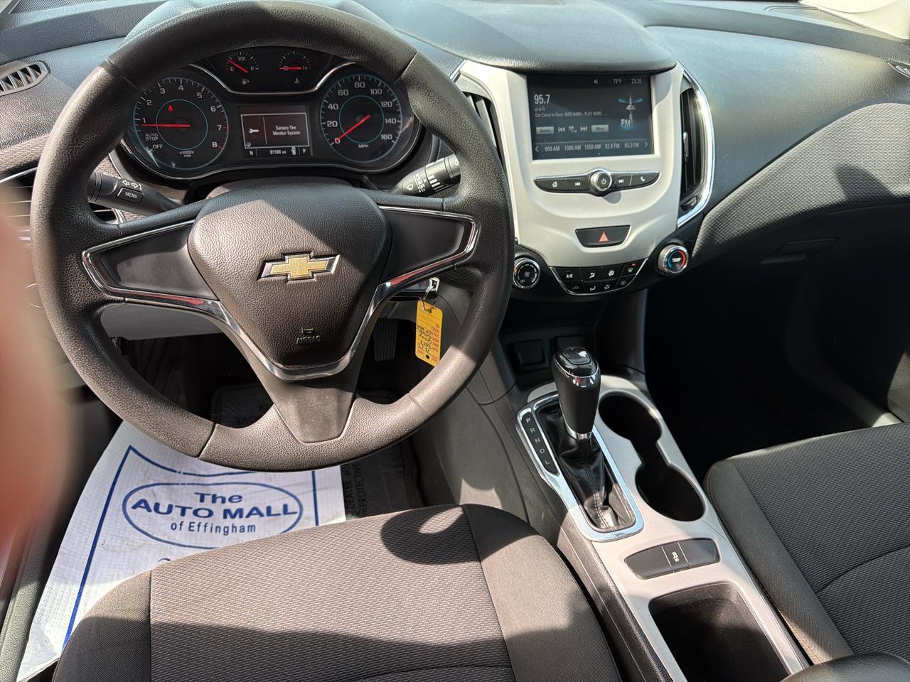Used 2017 Chevrolet Cruze LS FWD image 20