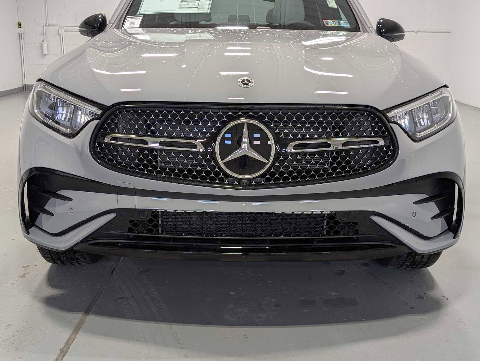 New 2026 Mercedes-Benz GLC 300 GLC 300 image 2