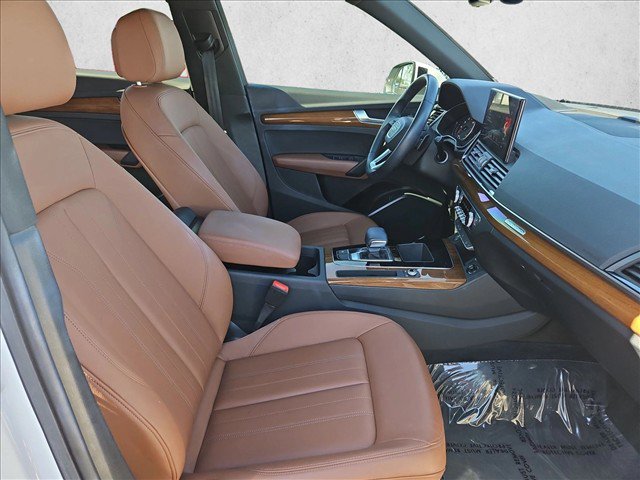 Used 2024 Audi Q5 2.0T Premium AWD/4WD image 26
