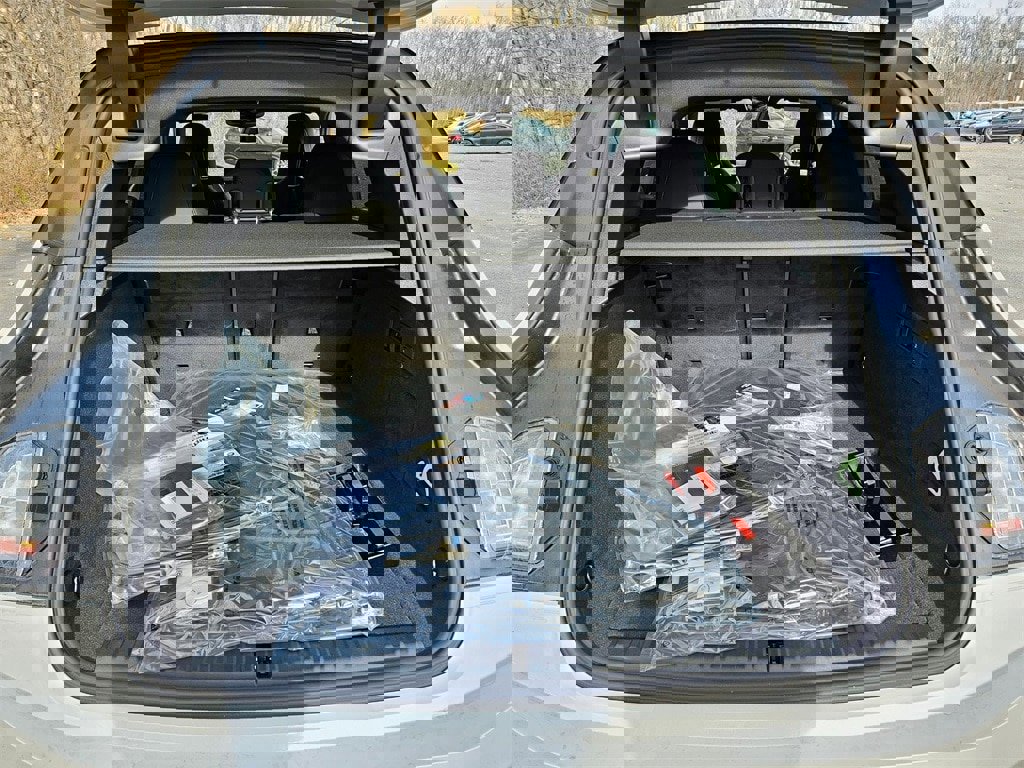 New 2026 BMW iX xDrive60 image 23