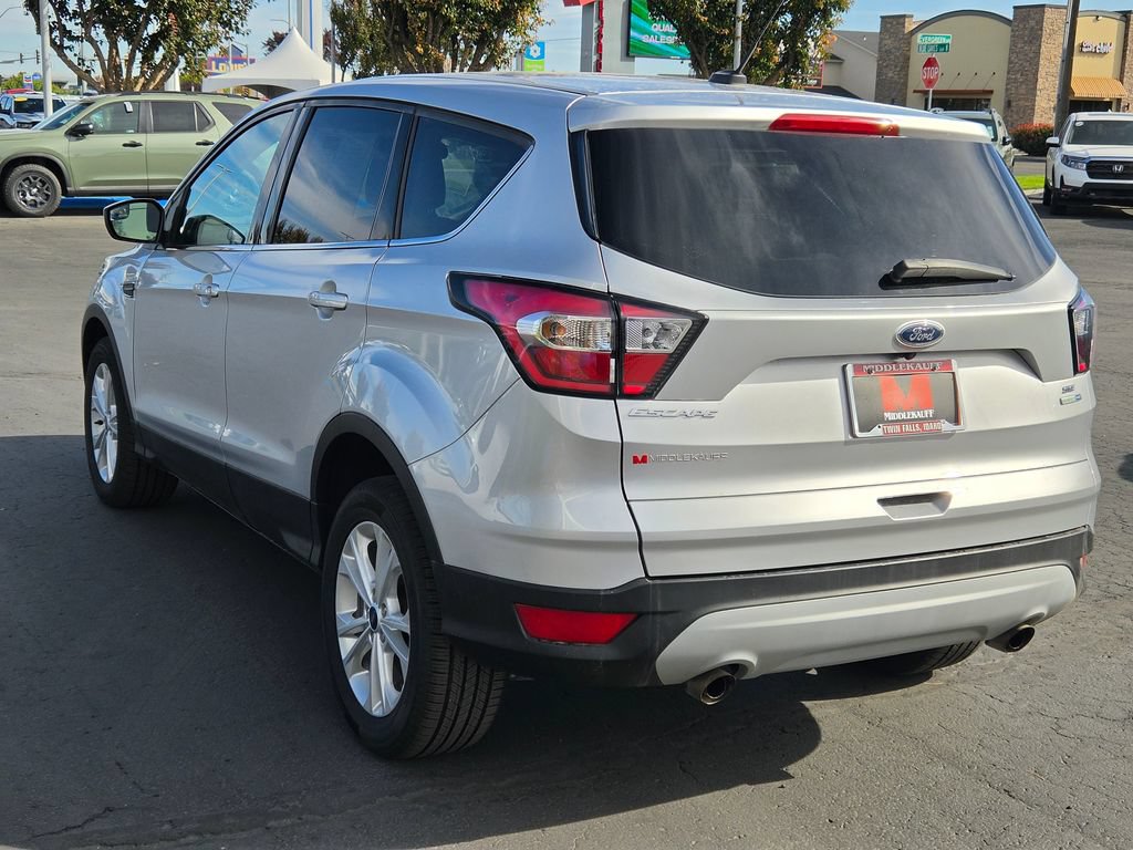 Used 2017 Ford Escape SE AWD/4WD image 5