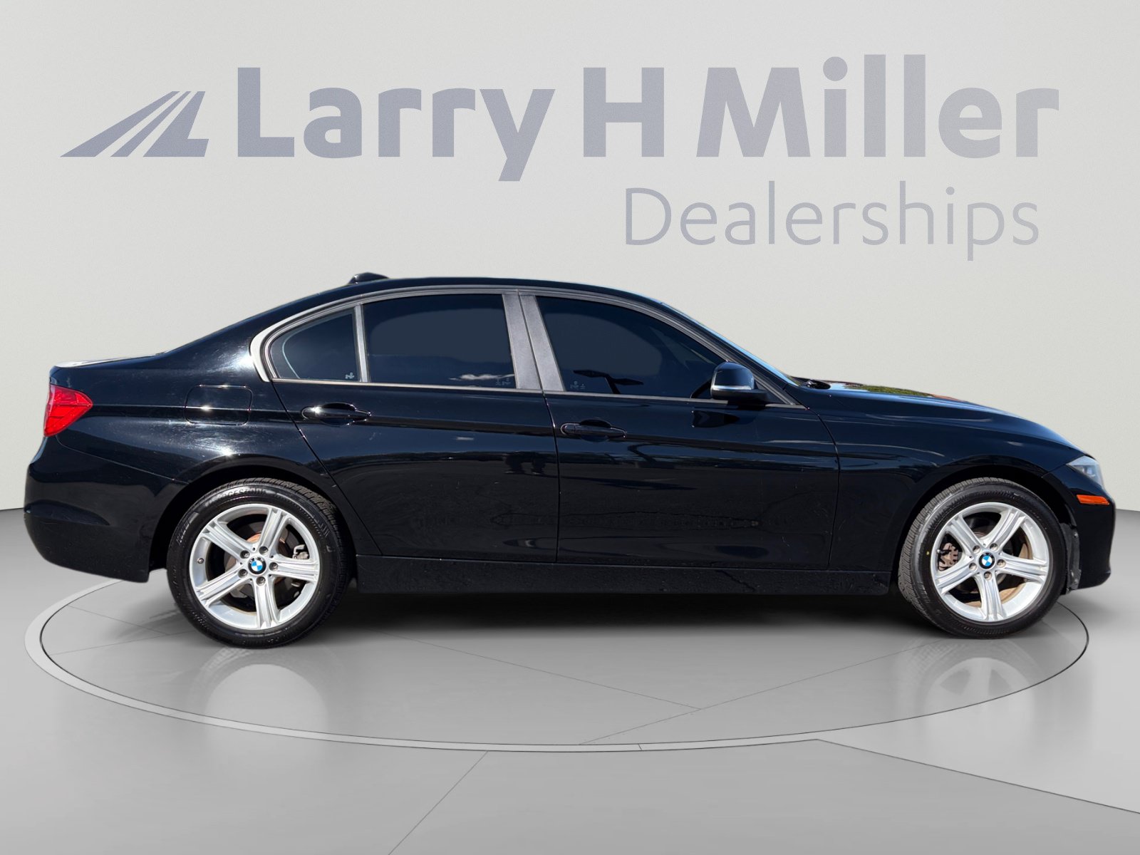 Used 2015 BMW 320i xDrive Sedan AWD/4WD image 6