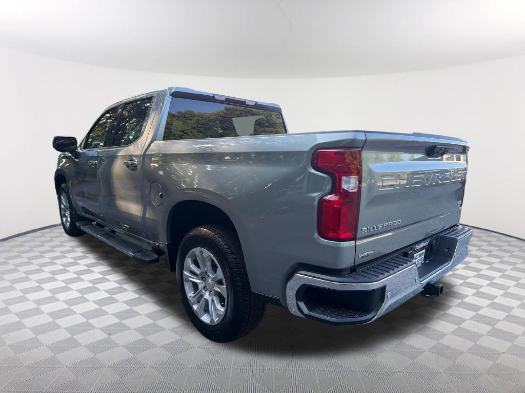 Used 2025 Chevrolet Silverado 1500 LTZ RWD image 7