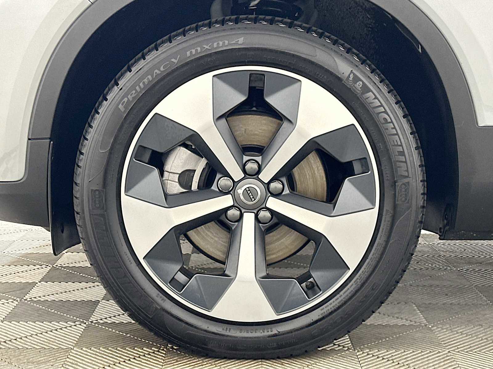 Used 2025 Volvo XC40 B5 Core w/ Protection Package Premier image 30