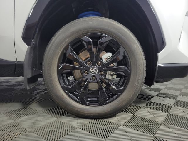 Used 2025 Toyota RAV4 XSE image 11