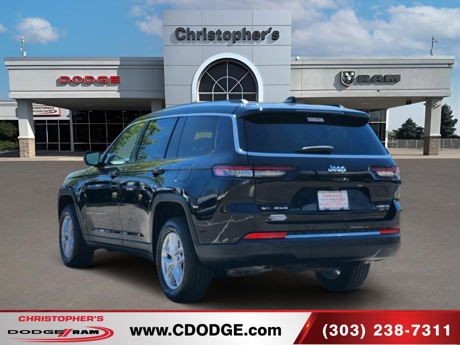 Used 2022 Jeep Grand Cherokee L Laredo w/ Luxury Tech Group I AWD/4WD image 5