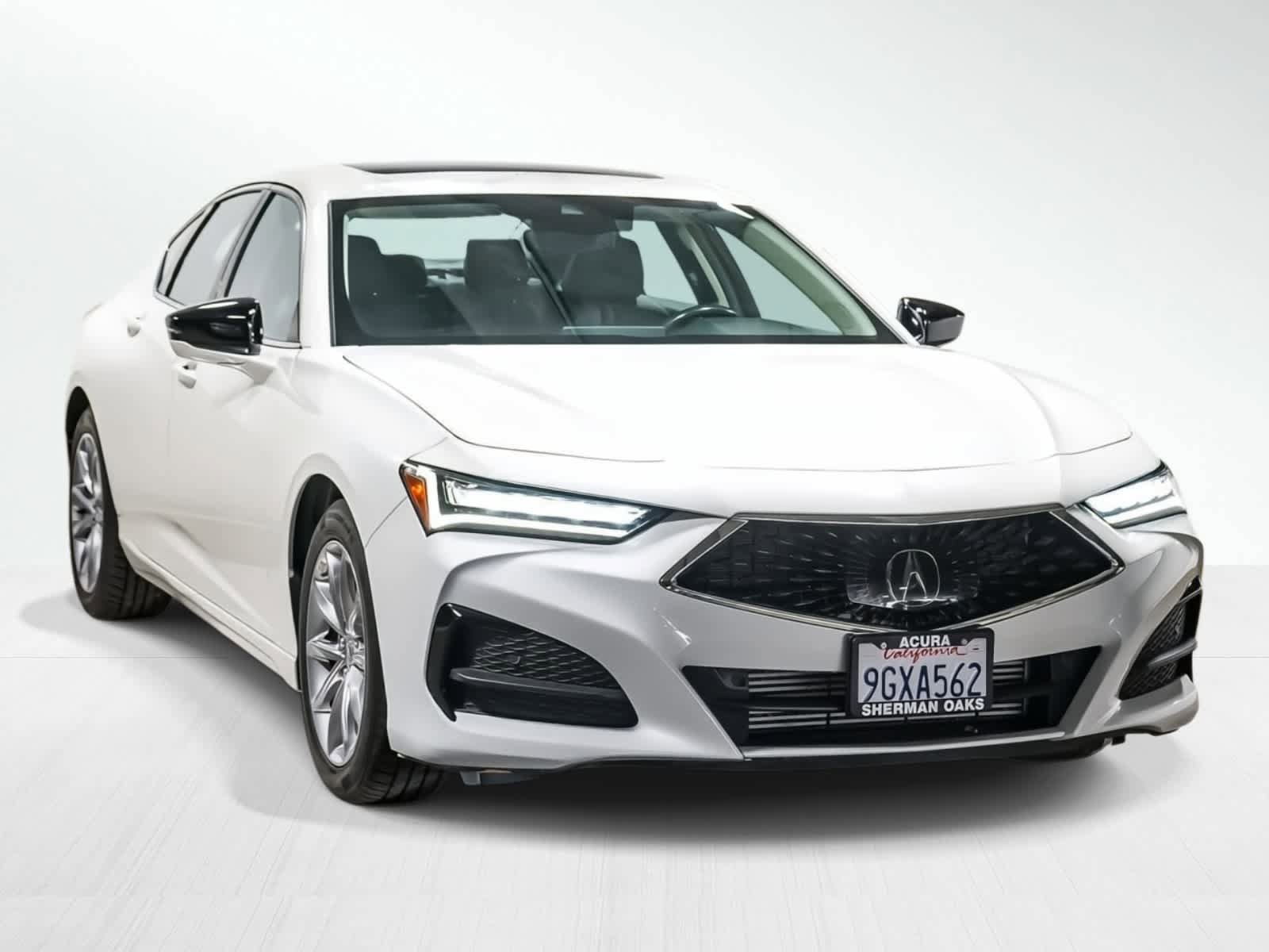 Used 2023 Acura TLX image 2