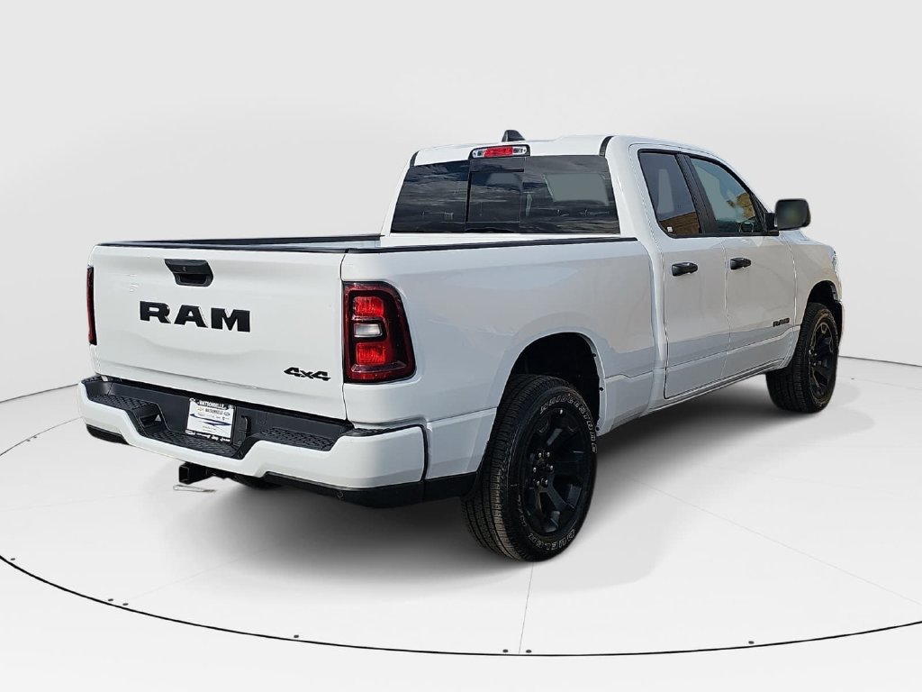 New 2026 RAM 1500 Express AWD/4WD image 3