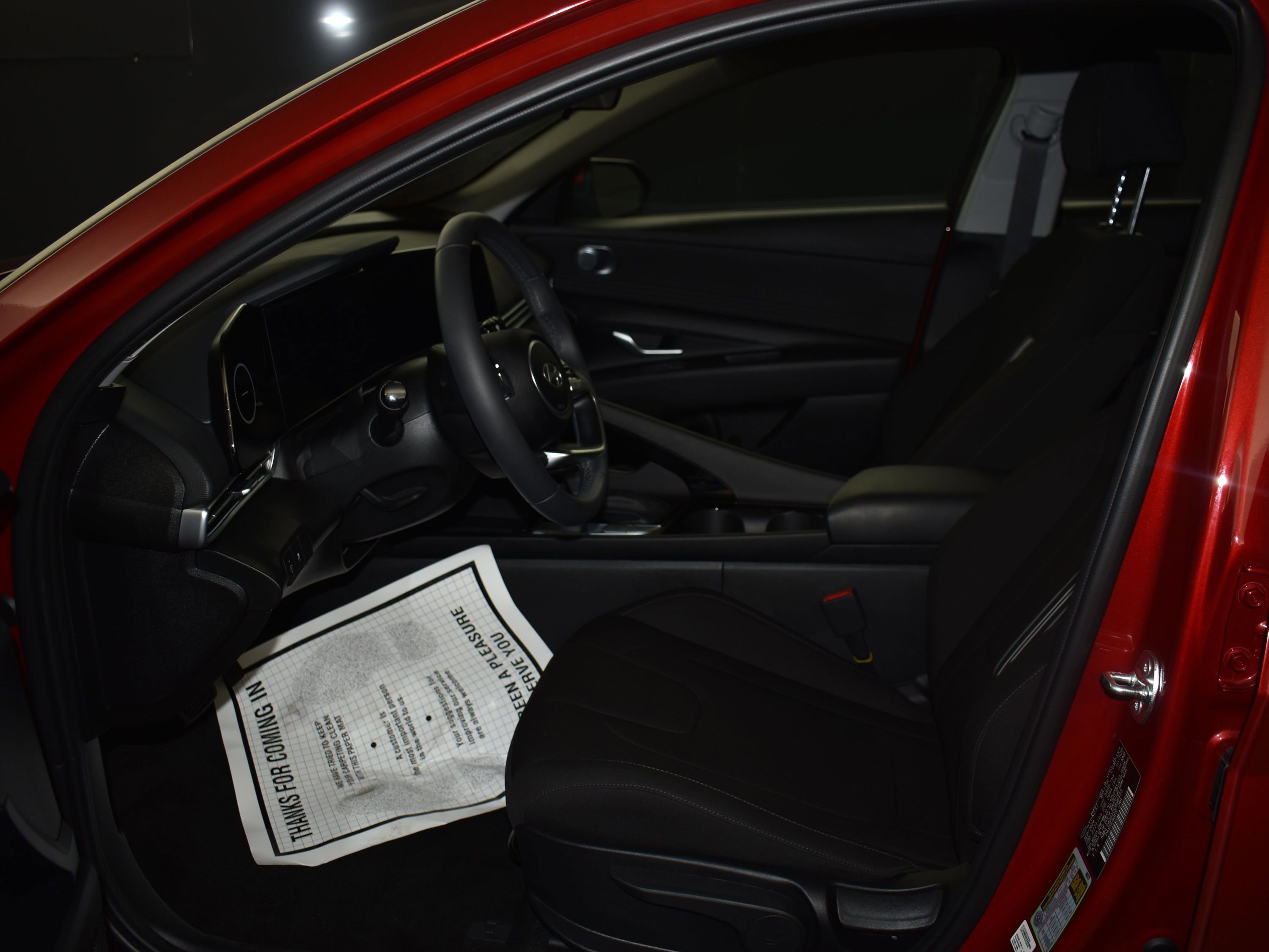 Used 2025 Hyundai Elantra SEL image 21