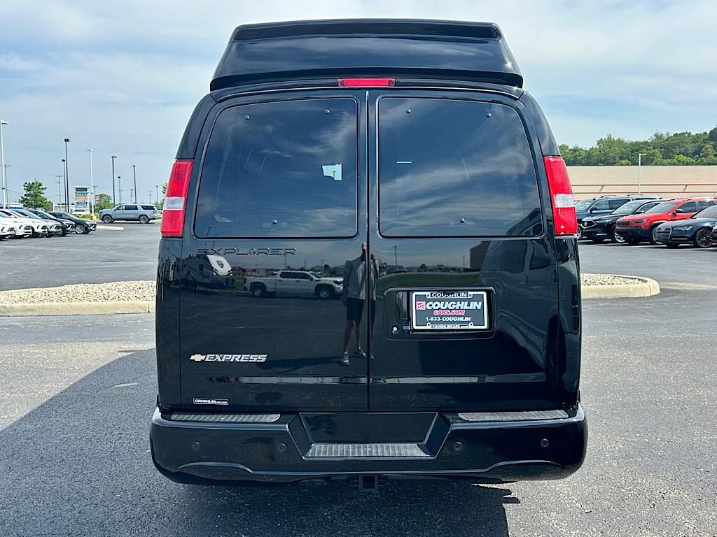 New 2025 Chevrolet Express 2500 w/ Driver Convenience Package image 6