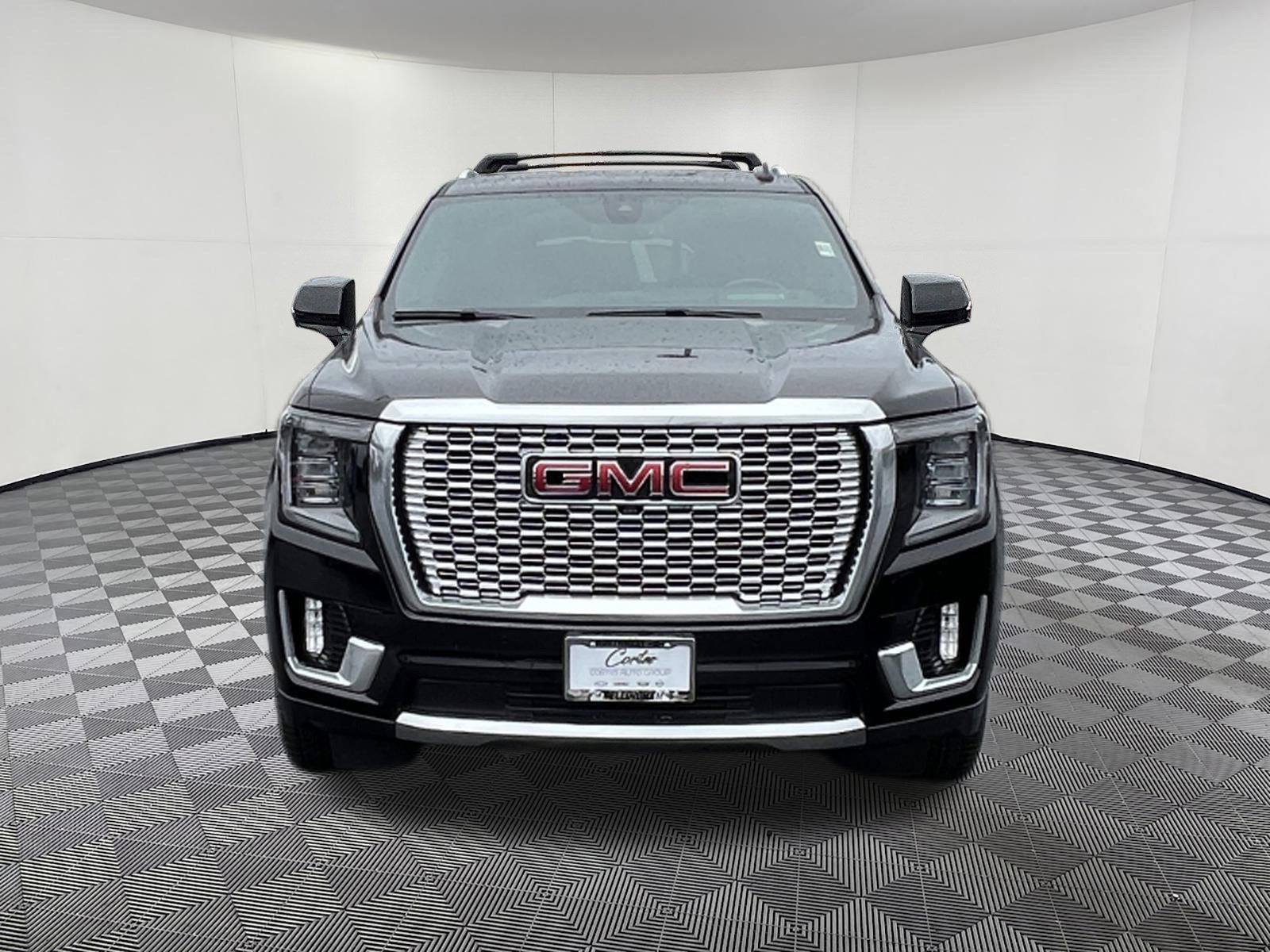 Certified 2022 GMC Yukon XL Denali image 2