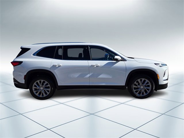 Used 2025 Buick Enclave Preferred image 3