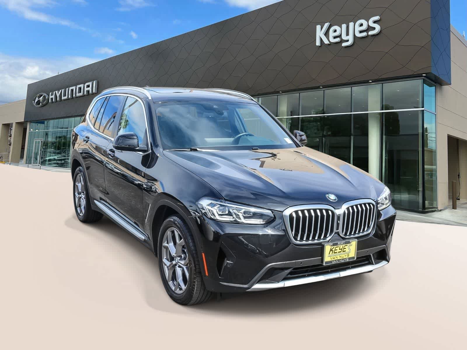 Used 2023 BMW X3 sDrive30i w/ Premium Package w/ZPA RWD image 3