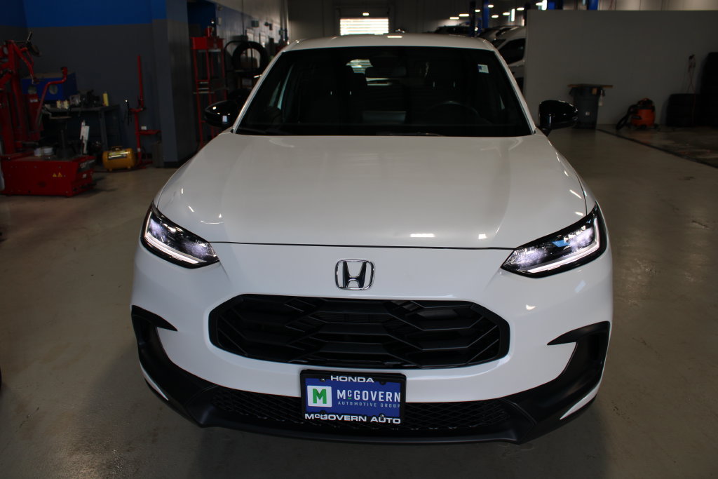 Used 2024 Honda HR-V Sport image 2