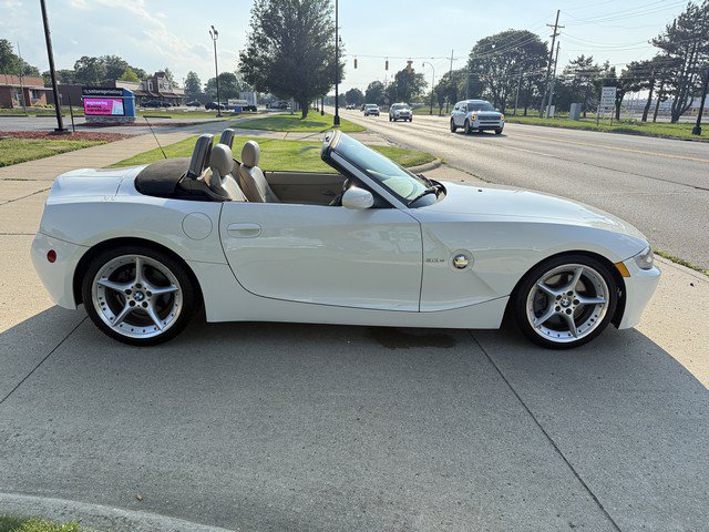 Used 2006 BMW Z4 3.0si RWD image 4