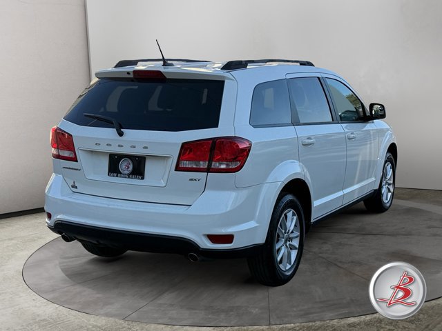 Used 2018 Dodge Journey SXT w/ Connectivity Group FWD image 7