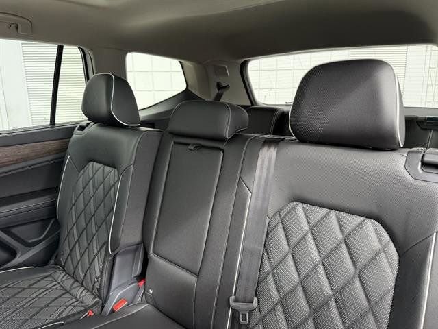 New 2025 Volkswagen Atlas SEL Premium R-Line image 21