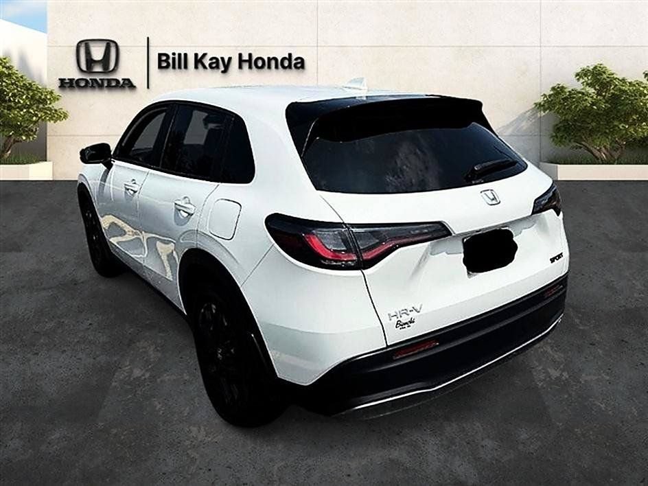 Used 2024 Honda HR-V Sport image 11