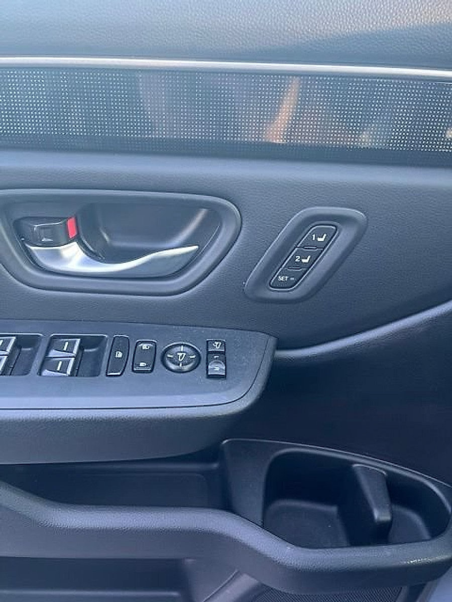Used 2025 Honda Pilot Elite image 20