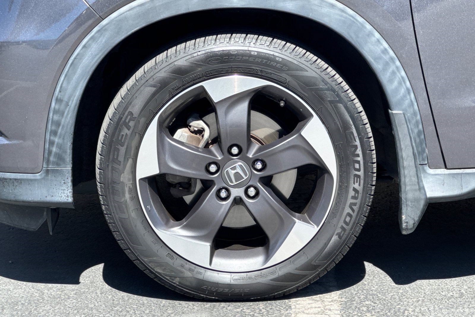 Used 2018 Honda HR-V EX image 37