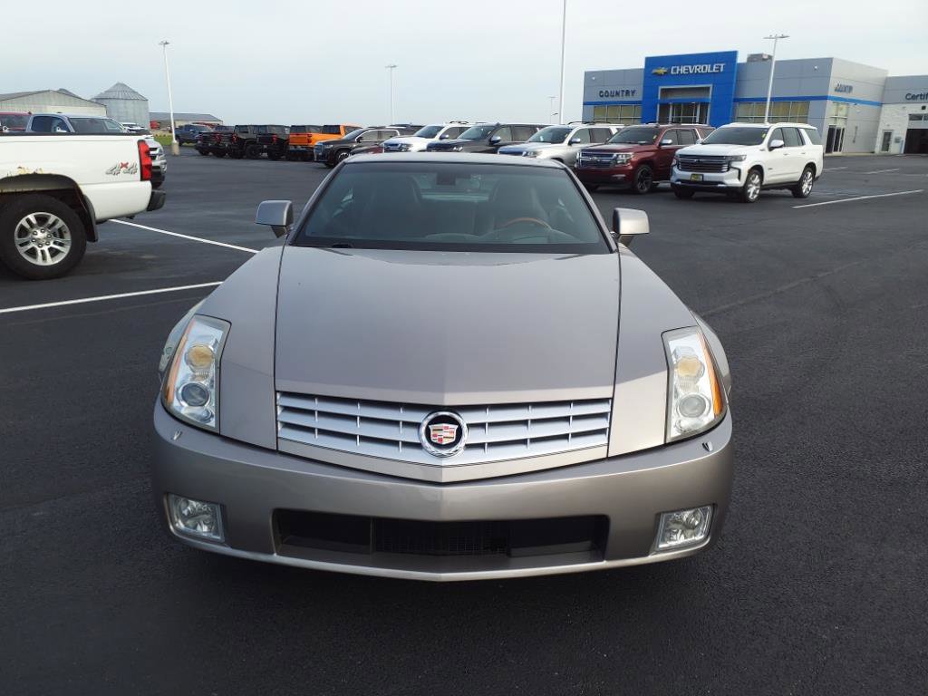 Used 2005 Cadillac XLR image 12